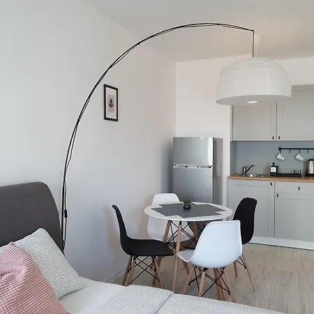 Seasand V Apartment *